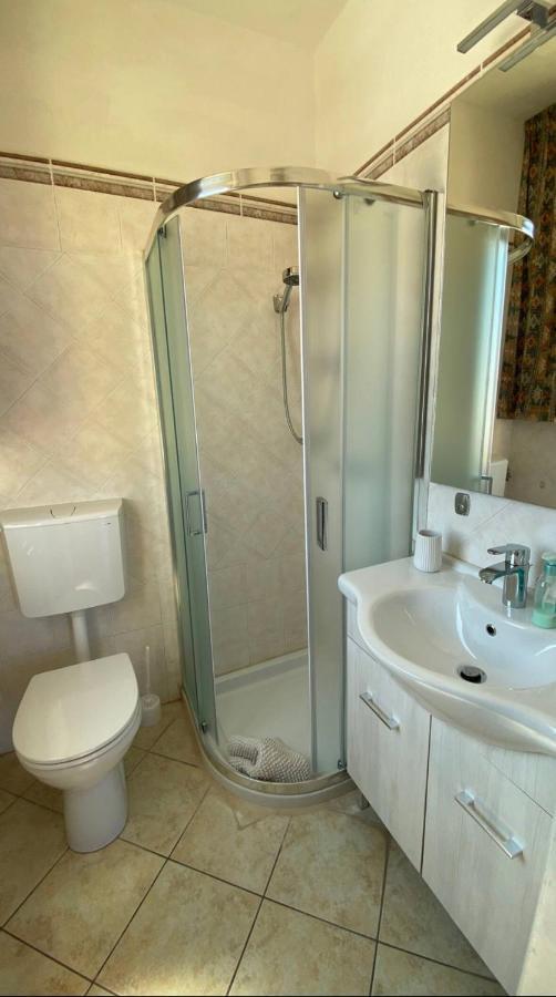 Casa Vacanze Torre Dell Orso Piazza 100M Dal Mare Torre dell'Orso Luaran gambar