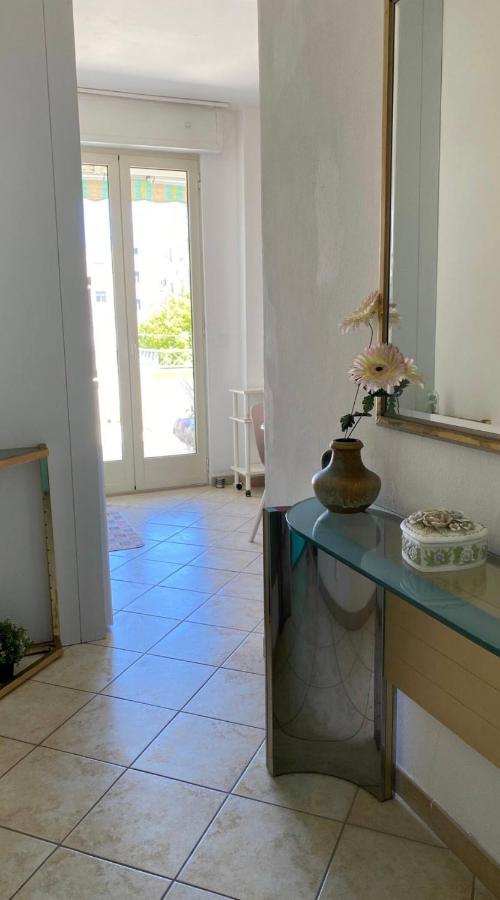 Casa Vacanze Torre Dell Orso Piazza 100M Dal Mare Torre dell'Orso Luaran gambar
