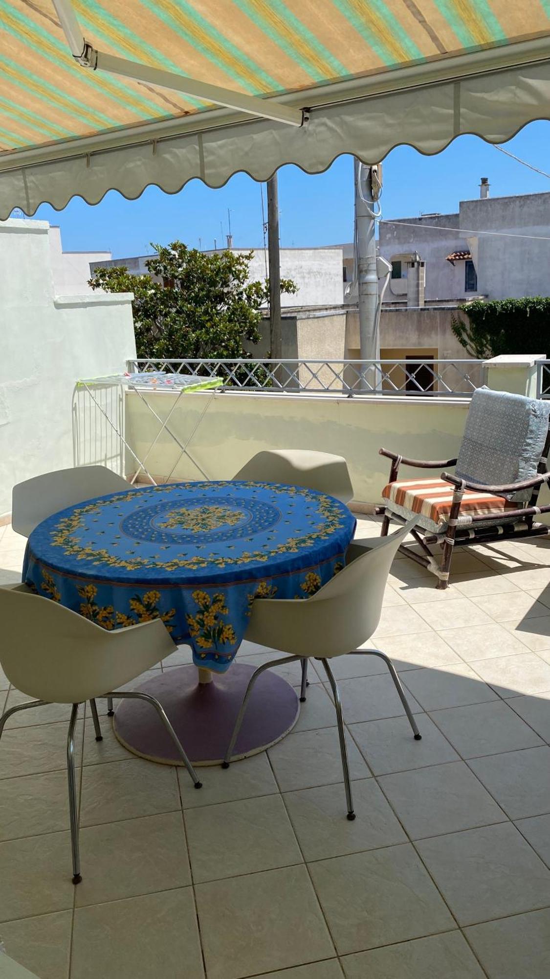 Casa Vacanze Torre Dell Orso Piazza 100M Dal Mare Torre dell'Orso Luaran gambar