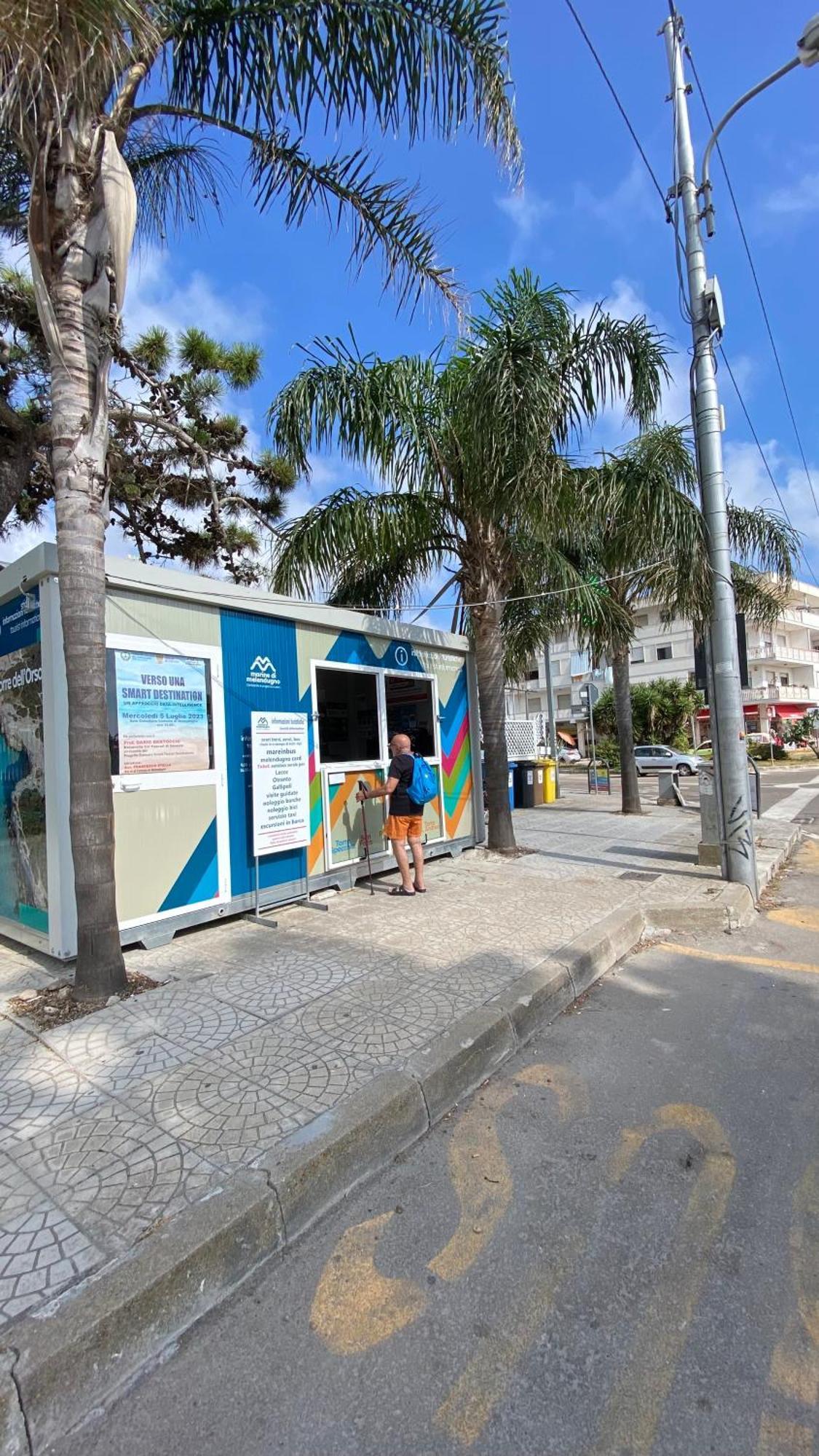 Casa Vacanze Torre Dell Orso Piazza 100M Dal Mare Torre dell'Orso Luaran gambar